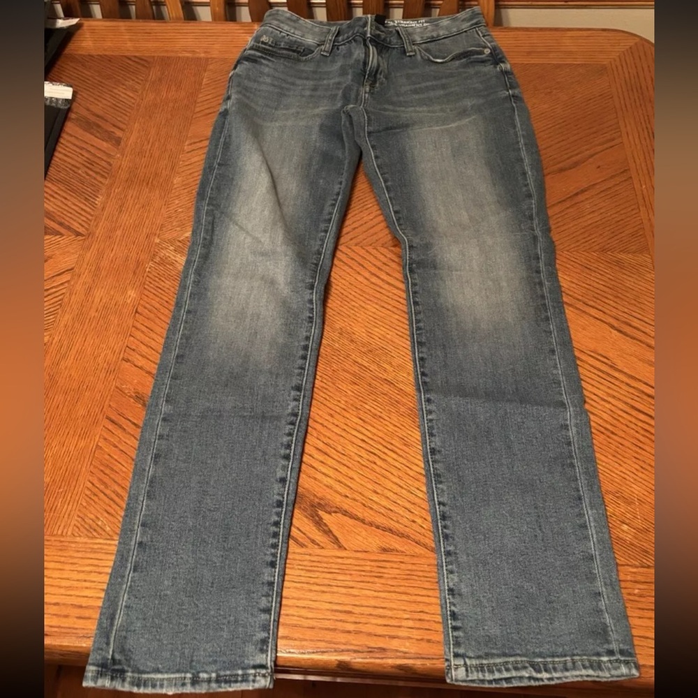 Gap Jeans Womens 27  Real Straight Fit Stretch Faded Blue